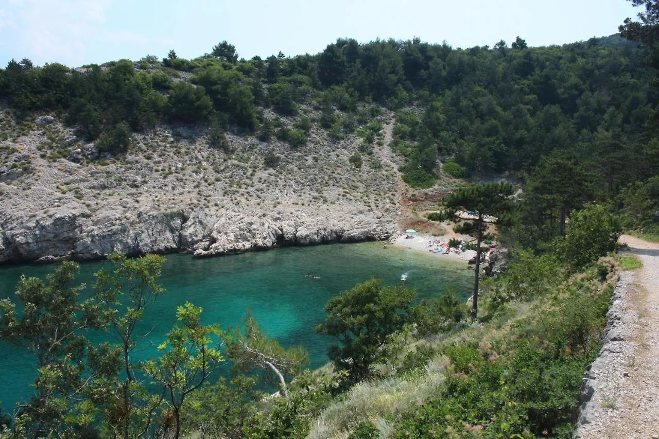 Double Room Vrbnik 5301B Πανσιόν