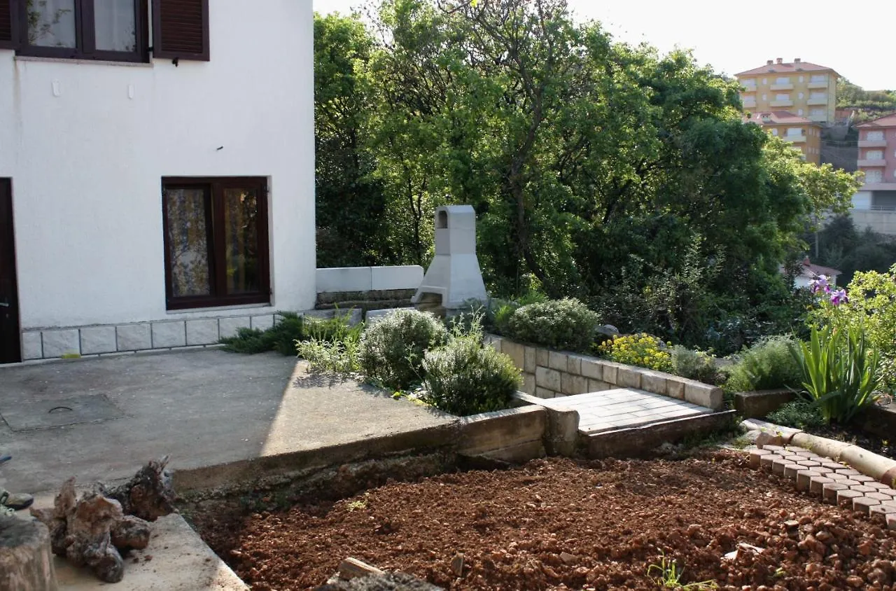 Double Room Vrbnik 5301B 3*, Vrbnik (Primorje-Gorski Kotar) Κροατία